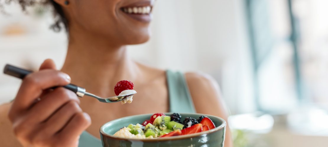 L’alimentation anti-inflammatoire pour mieux vieillir