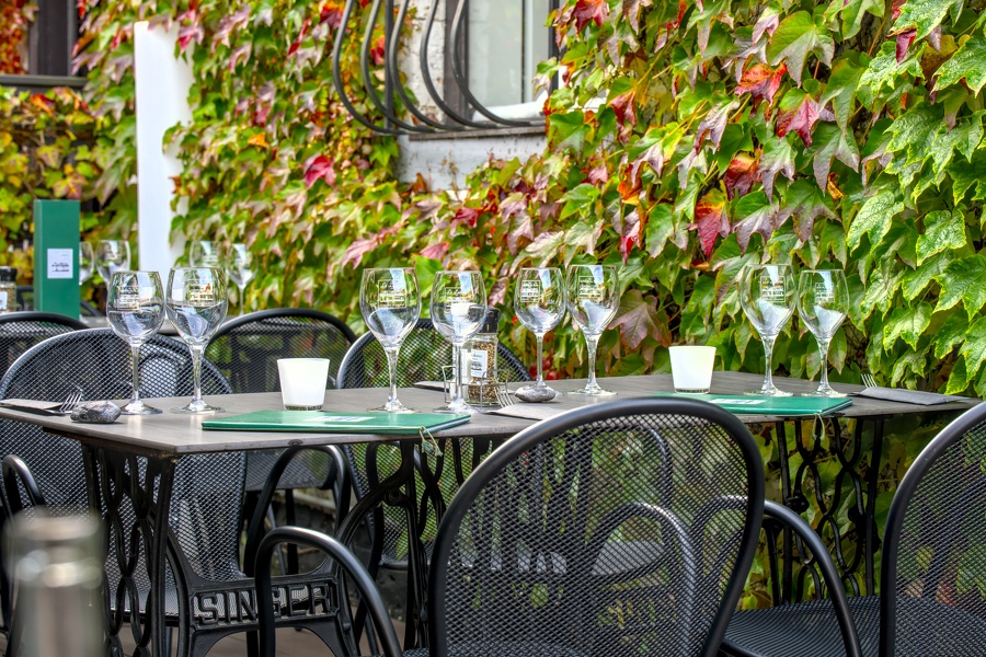 La Laiterie : une institution où l&rsquo;on vient autant pour le lieu que pour la table (et la terrasse)