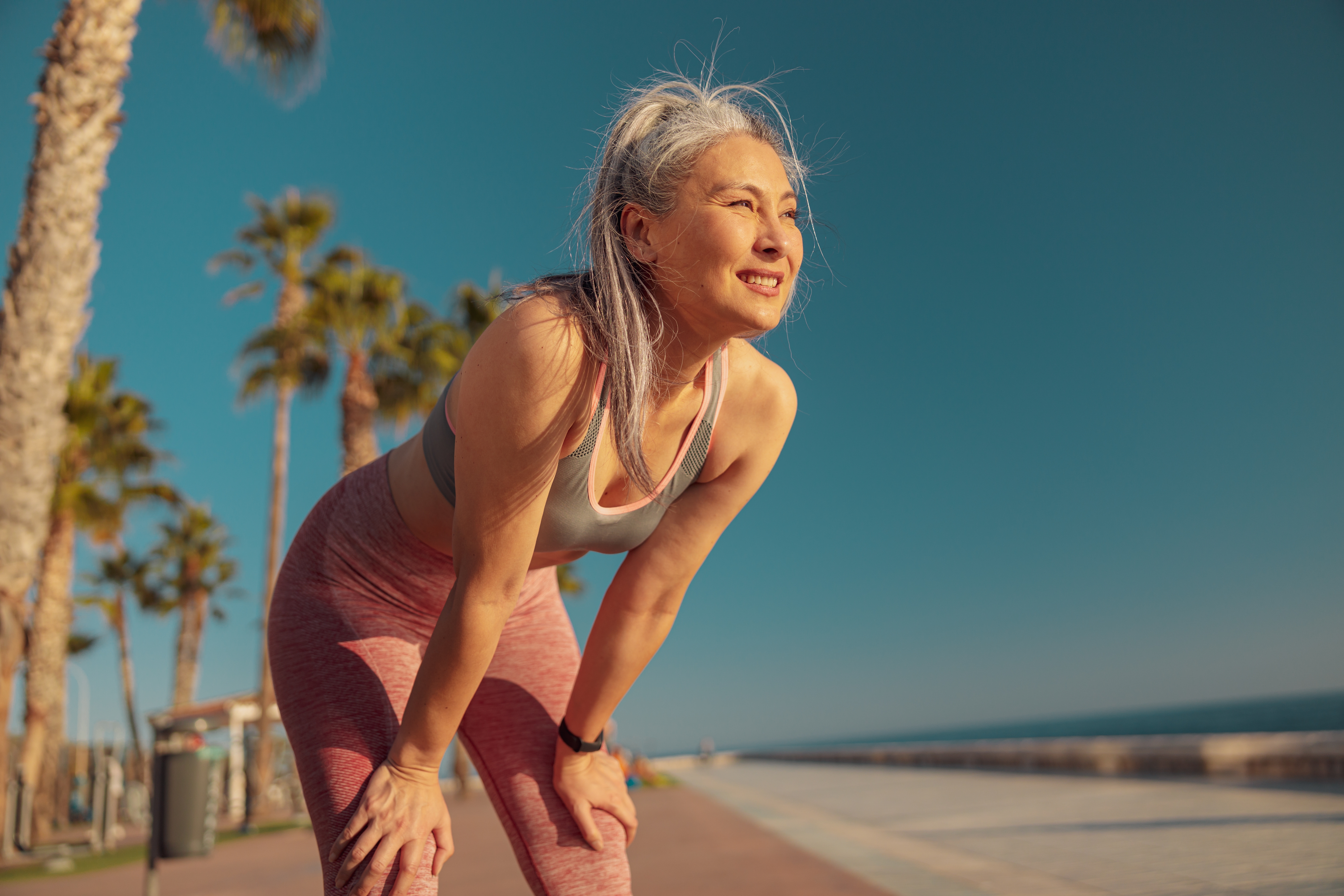 Bouger après 50 ans : le top 5 qui prolonge votre vie !